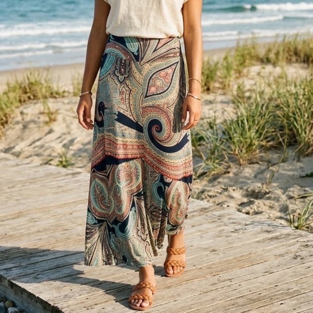 Gilli Women’s Wide Band Maxi Skirt Paisley Boho Print Design Aqua & Navy Size M